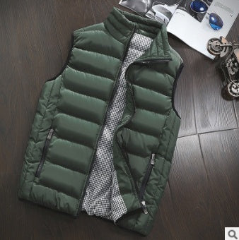 Men's slim-fit zip-up padded vest in army green