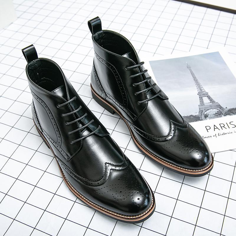 Men's winter boots with rubber sole in black